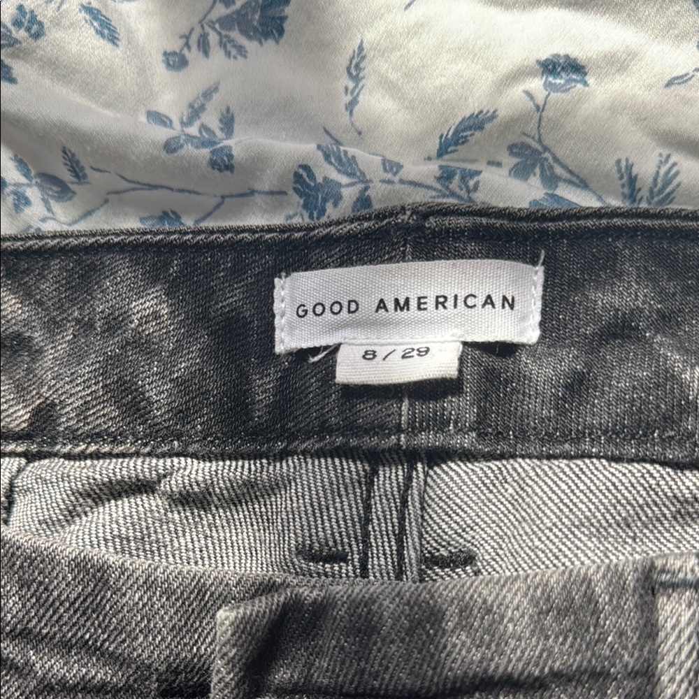 Good American Black Jeans - Picture 2 of 2
